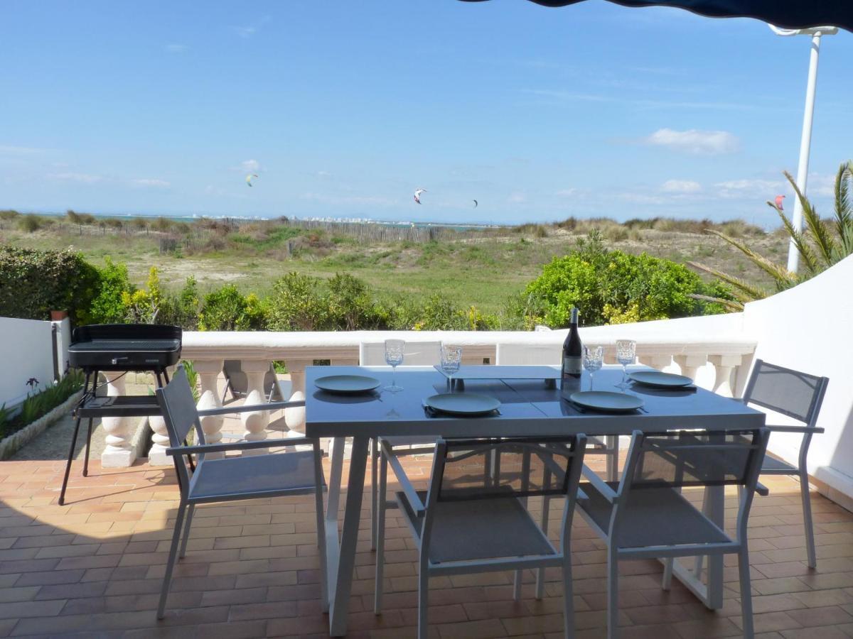 Sol-Y-Days Flamant, Superbe Appartement En Rez De Jardin Avec Grande Terrasse Et Jardinet, Face A La Mer Le Grau-du-Roi Esterno foto